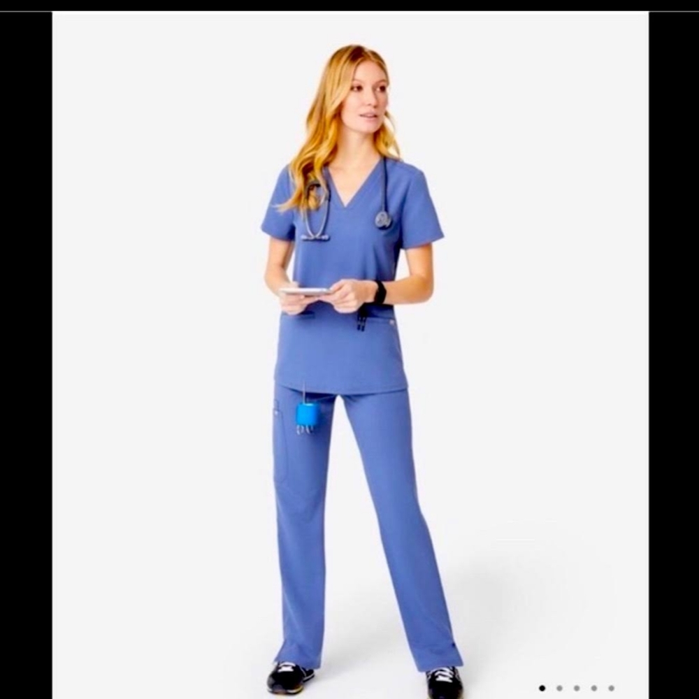 FIGS scrub set size medium